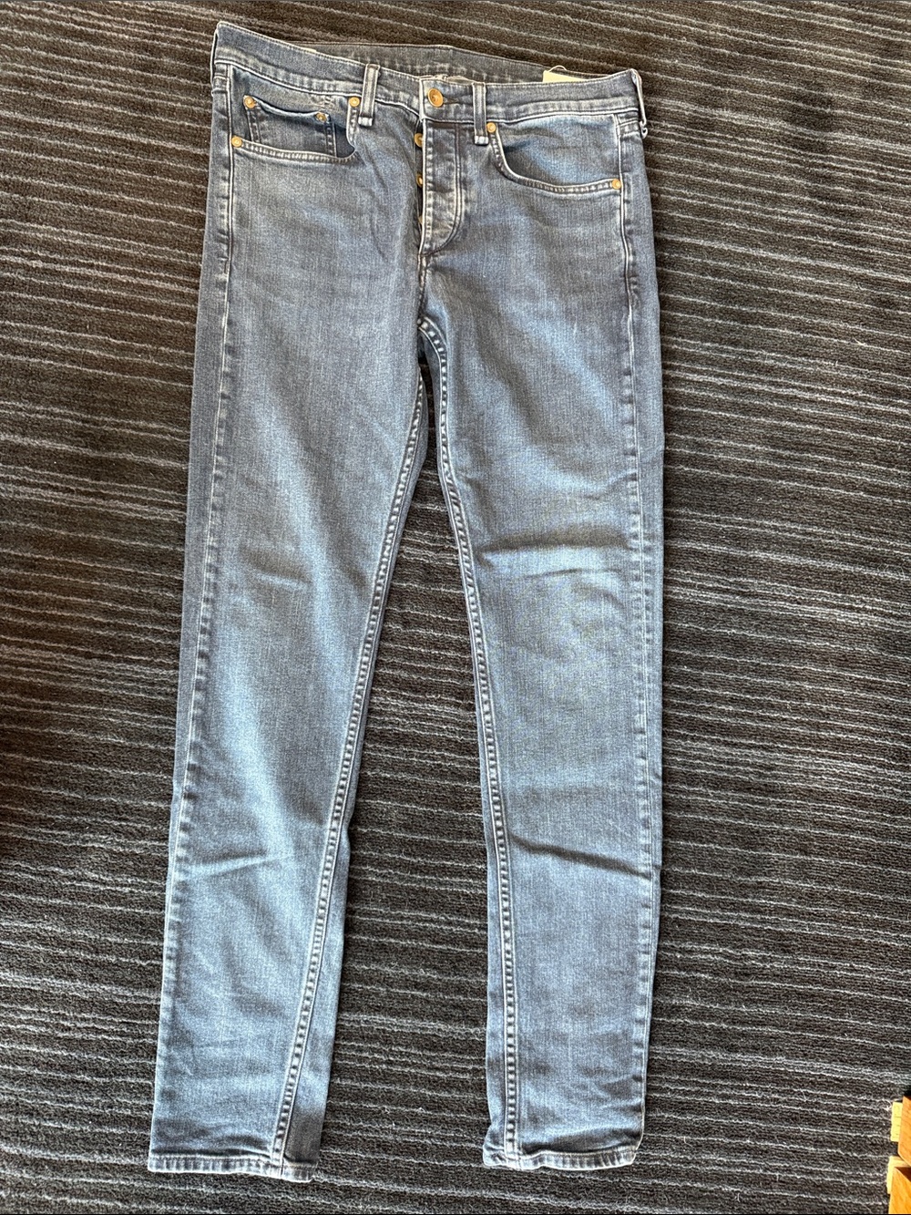 Classic Men’s Light Blue Skinny Jeans